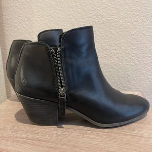Black Frye Booties. Women’s Size 10